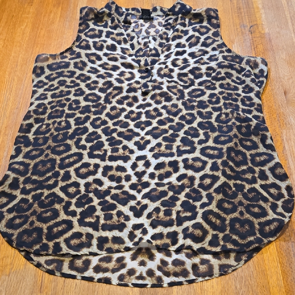 Rue 21 Women XL Black Brown Leopard Animal Sleeveless Half Button Sheer Blouse